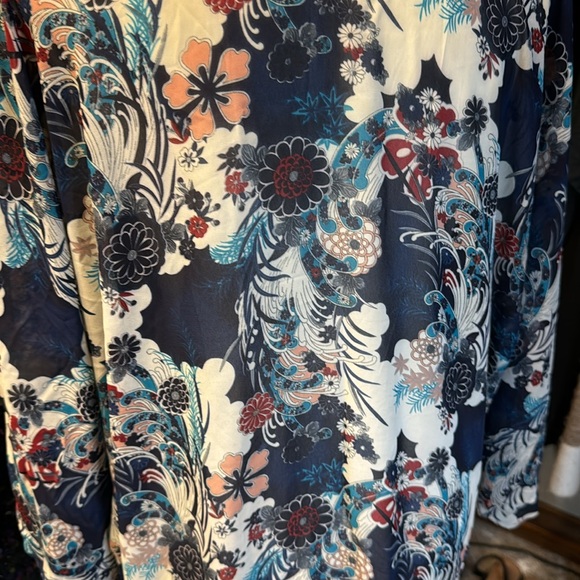 Rachael and Chloe kimono wrap. EUC. Navy red rose turquoise colors. - Picture 7 of 7